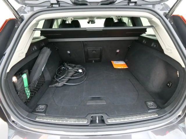 Volvo V60 AWD Dark Plus T6