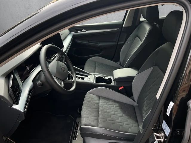 Volkswagen Golf 1.5 eTSI DSG Golf VIII