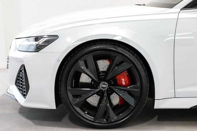 Audi A6 e-tron Avant Performance Quattro