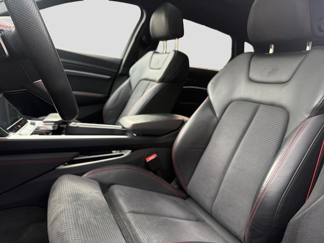 Audi Q8 e-tron 55 Quattro S-Line