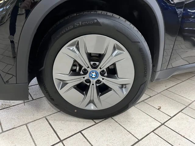 BMW iX1 xDrive