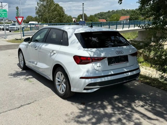 Audi A3 30 TFSI Sedan