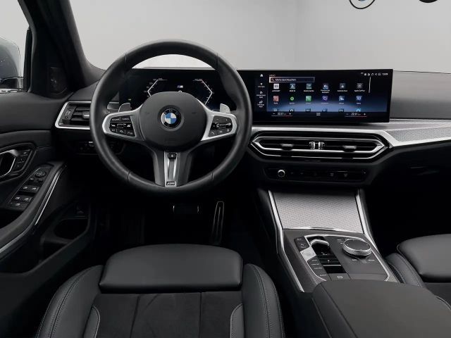 BMW 330 330i M-Sport Sedan xDrive