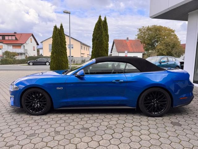 Ford Mustang Convertible GT 5.0 V8