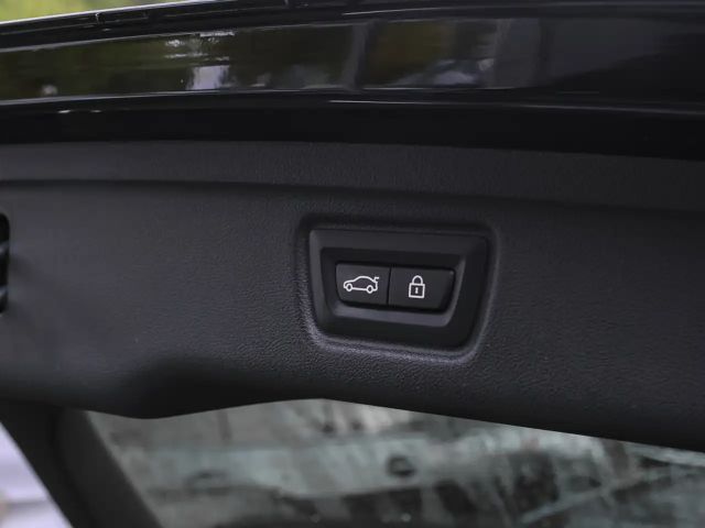 BMW 320 320i M-Sport Touring