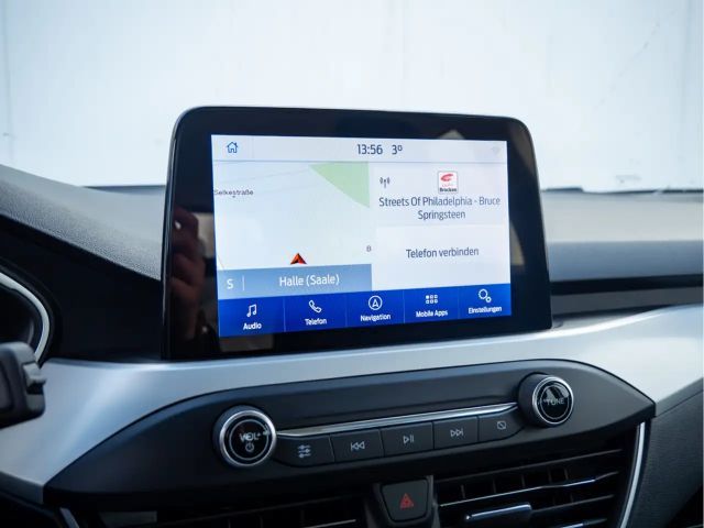 Ford Focus C & C 1.0L 125PS PDC KAMERA NAVI LED