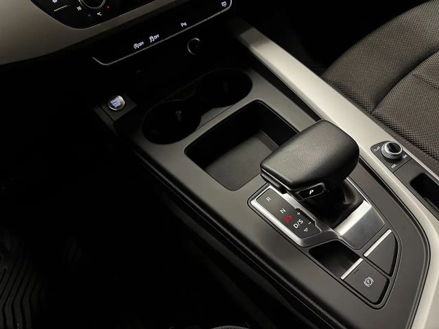 Audi A4 35 TFSI Avant S-Tronic