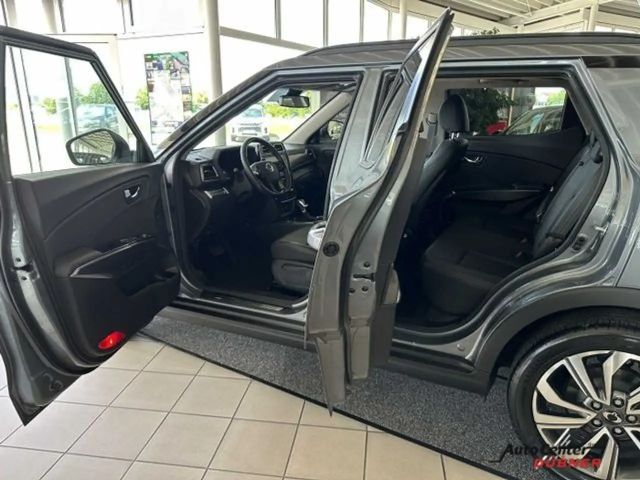 SsangYong Tivoli Sapphire