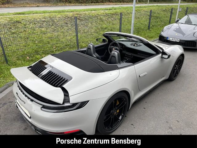 Porsche 992 Cabrio Carrera GTS