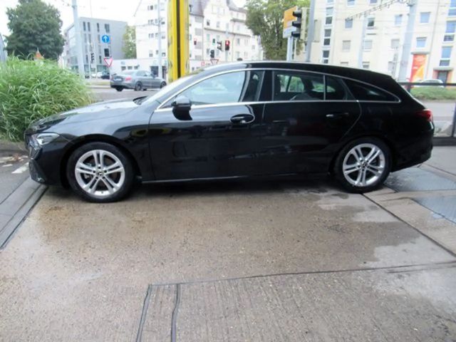 Mercedes-Benz CLA 180 7G-DCT Navi/SHZ/RFK/LED/16Tkm