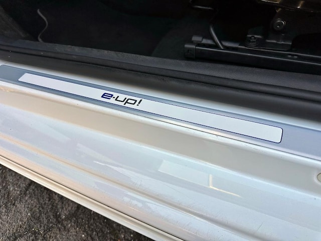 Volkswagen e-up! Style