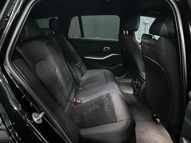 BMW 320 320d M-Sport Touring xDrive