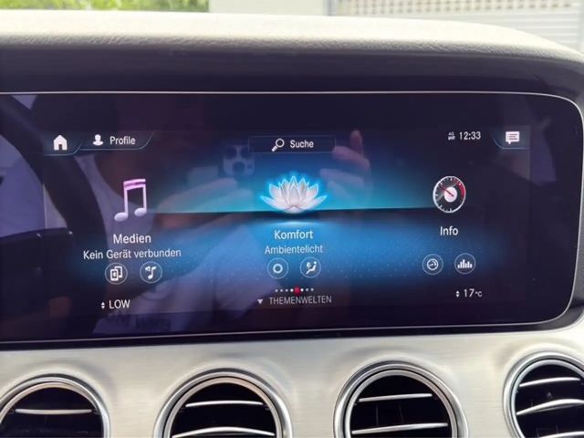 Mercedes-Benz E 220 AVANTGARDE