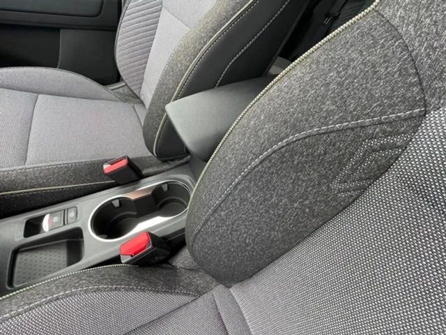 Renault Captur EDC Hybrid Techno