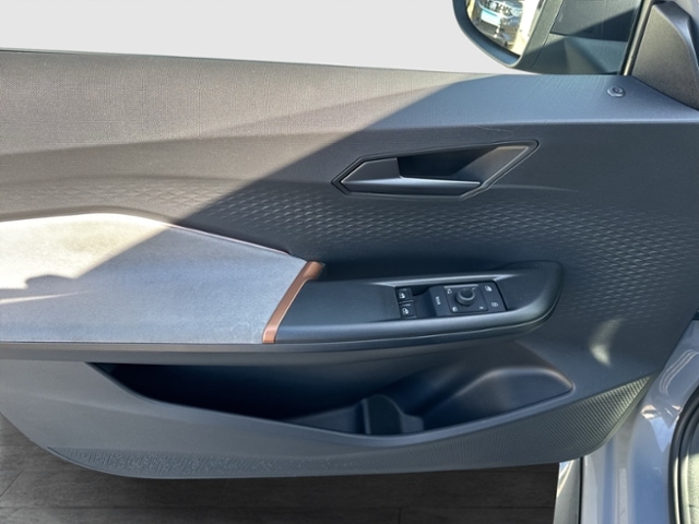 Cupra Born BEATS NAVI REAR VIEW WÄRMEPUMPE ACC SHZ KLIMA LED ALU