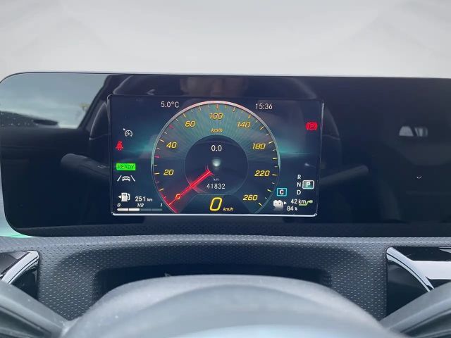 Mercedes-Benz A 250 A 250 e AMG Line