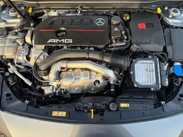 Mercedes-Benz A 35 AMG 4MATIC AMG Line