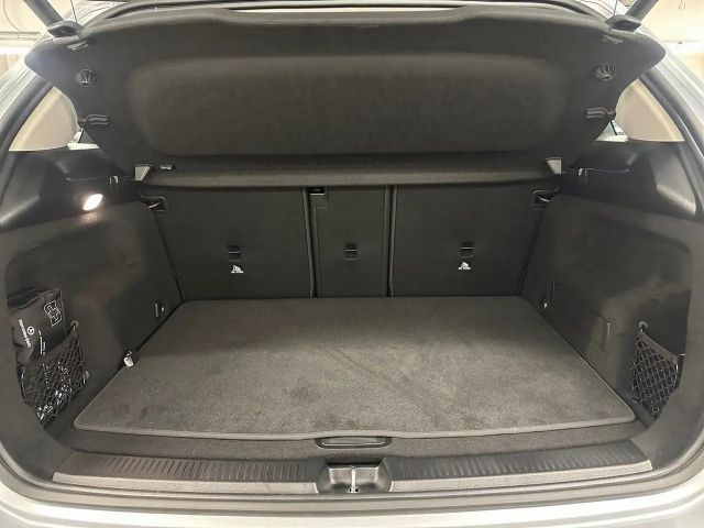 Mercedes-Benz B 180 Progressive Sedan