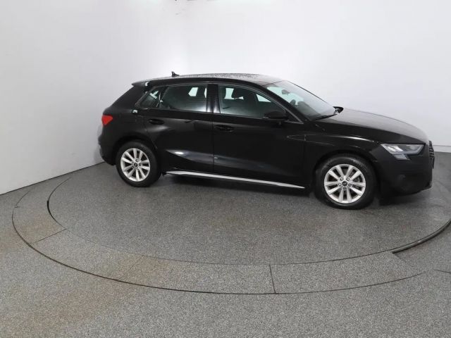 Audi A3 30 TDI Sedan