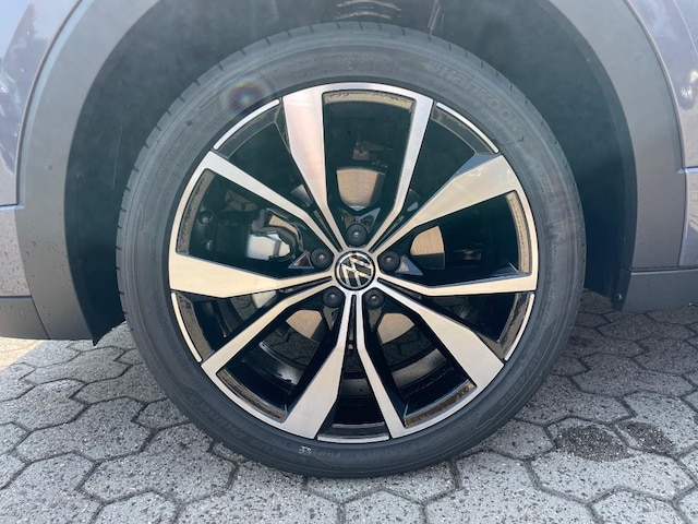 Volkswagen T-Cross T-Cross 1.0  R-L  B 085 TSIM6F