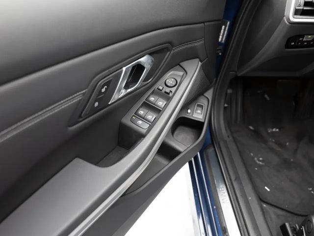 BMW 330 330e Touring xDrive