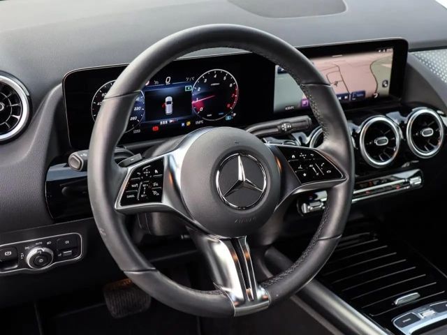 Mercedes-Benz B 180 Progressive