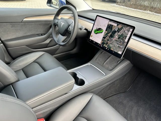 Tesla Model 3 RWD Standard Range