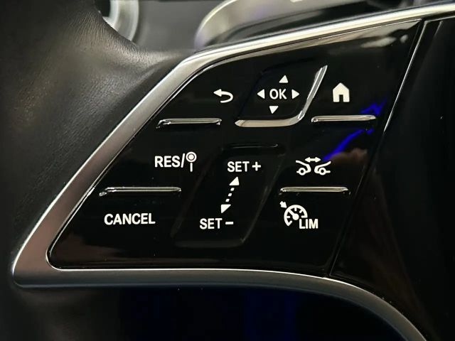 Mercedes-Benz E 220 AVANTGARDE E 220 d Sedan