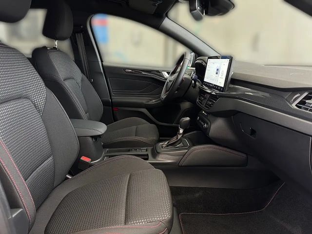 Ford Focus EcoBoost ST Line