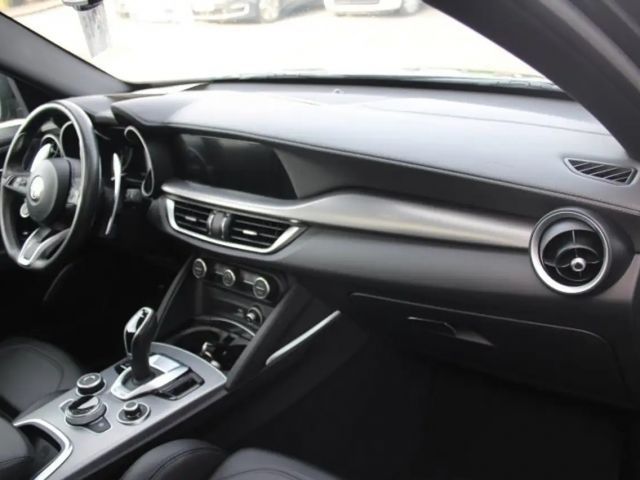 Alfa Romeo Stelvio JTDm Q4 Veloce