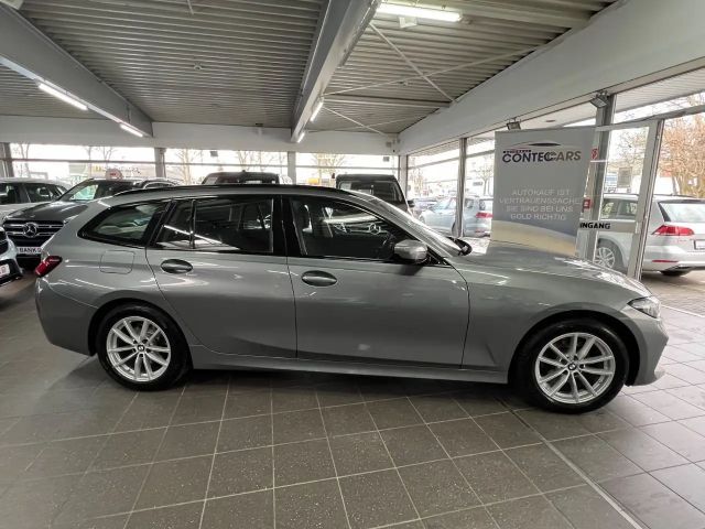 BMW 320 320d Touring xDrive