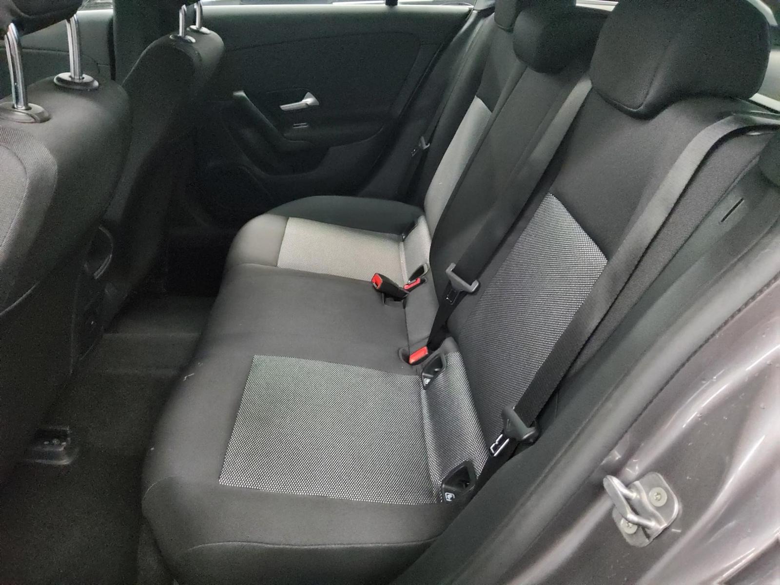 Mercedes-Benz CLA 200 CLA 200 d Shooting Brake