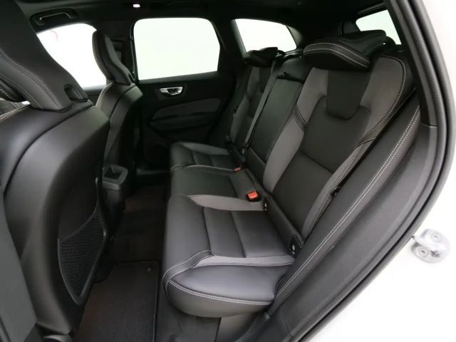 Volvo XC60 AWD Dark Plus T6