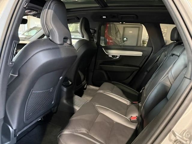 Volvo V90 AWD Dark Recharge T8 Ultra