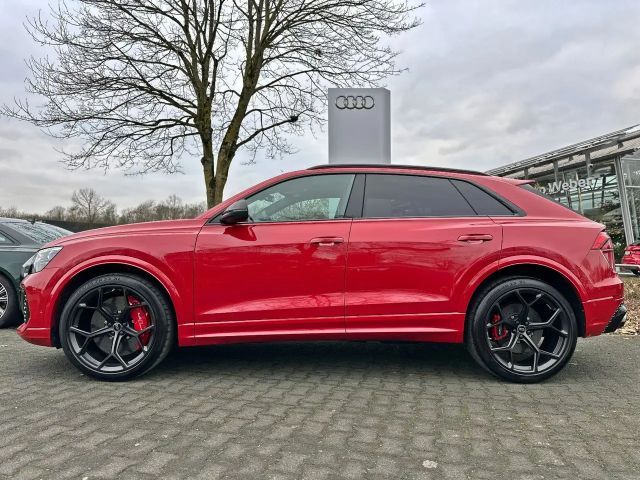 Audi RS Q8 Performance