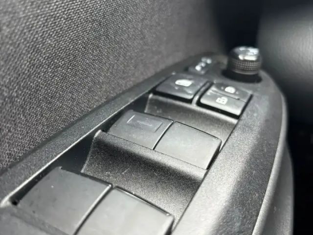 Toyota Yaris Hatchback Hybride Team D