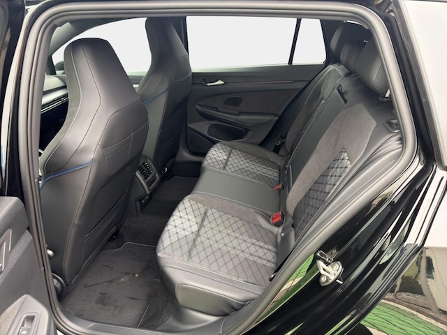 Volkswagen Golf 1.5 eTSI DSG Golf VIII Variant