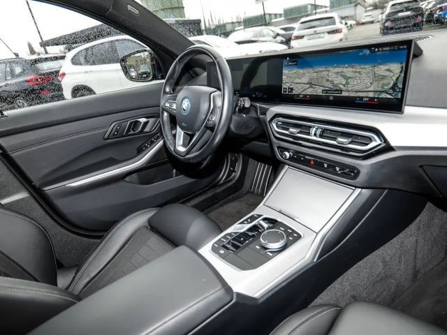 BMW 320 320e Touring