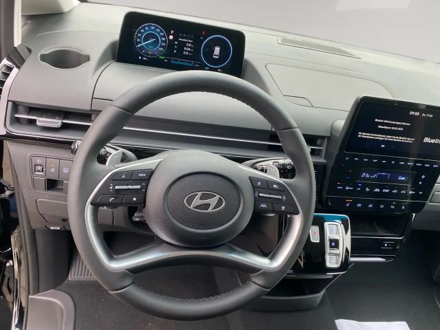 Hyundai Staria Trend