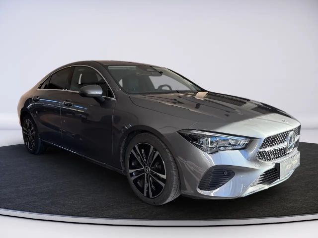 Mercedes-Benz CLA 180 CLA 180 d Coupé