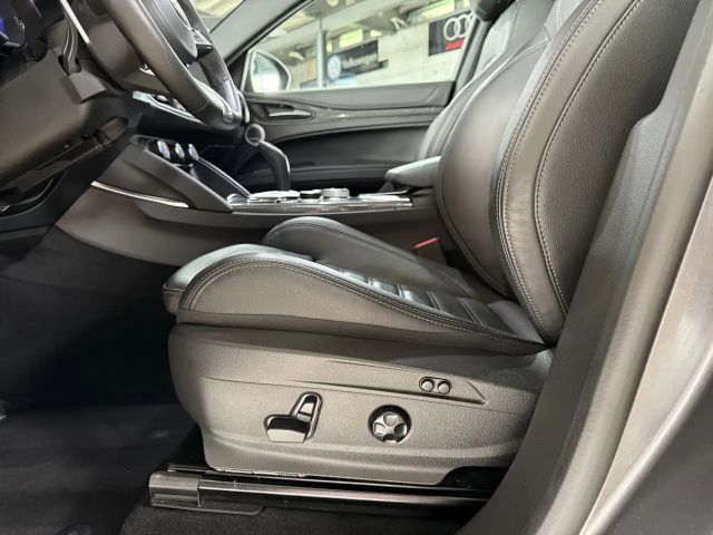 Alfa Romeo Stelvio Q4 Quadrifoglio
