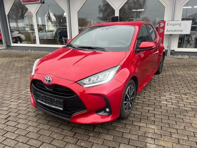 Toyota Yaris Hatchback Hybride Team D