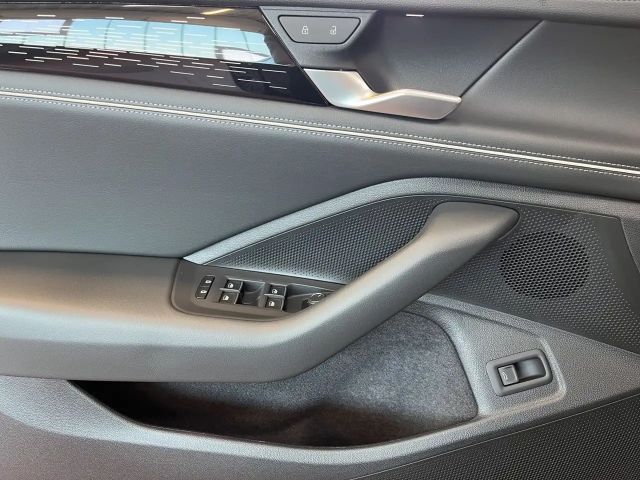 Volkswagen Passat Elegance Elegance Variant