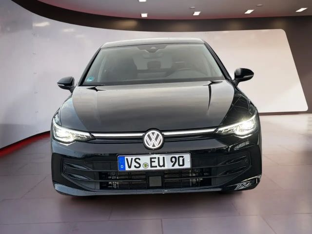 Volkswagen Golf Life Plus