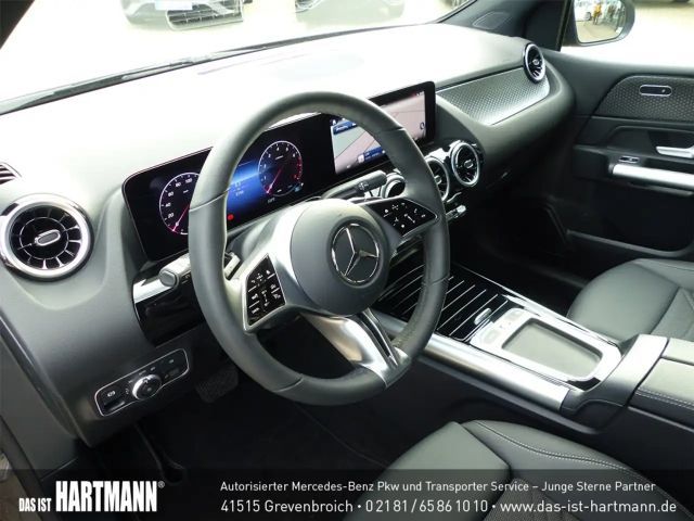 Mercedes-Benz B 180 Progressive Sedan