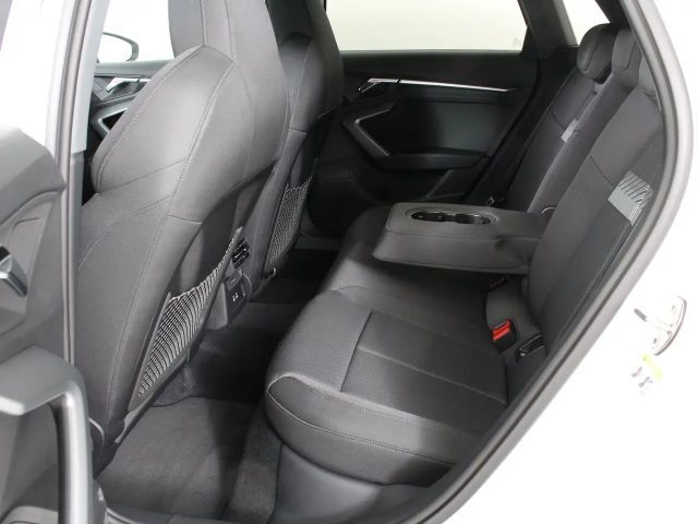 Audi A3 30 TDI Sedan