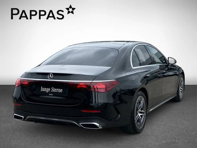 Mercedes-Benz E 220 AMG Line E 220 d Sedan