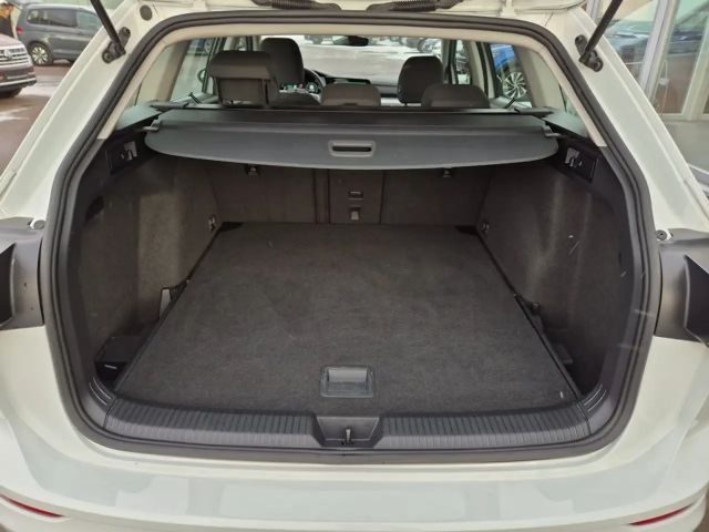 Volkswagen Golf 2.0 TDI Golf VIII Life Variant