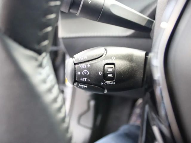 Peugeot 2008 Allure Pack