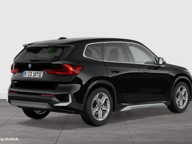 BMW iX1 xDrive30